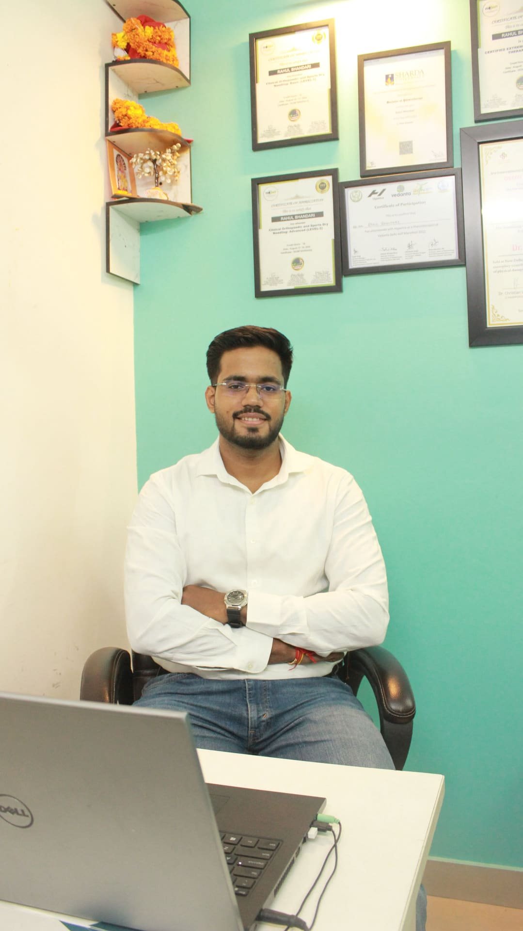 Dr. Rahul Bhandari, lead physiotherapist at Symphysio Physiotherapy Clinic, Sarita Vihar